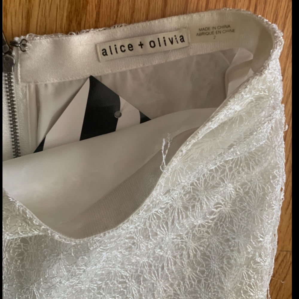 Alice + Olivia Women's Skirt White Trumpet Floral-Print Lace bias Size 2 - Picture 6 of 6